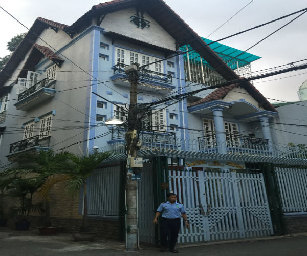 ban nha hem 8mduong pho quangquan phu nhuan