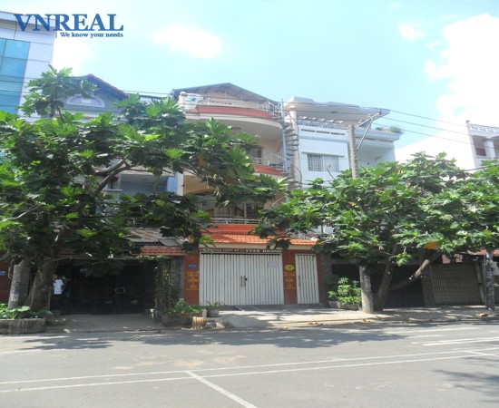 ban nha hem xe hoi nguyen huy dien phuong 7 quan go vap 4x20