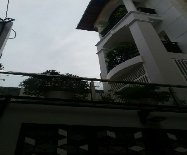 ban nha hem noi bo le van sy phuong 10 phu nhuan tphcm