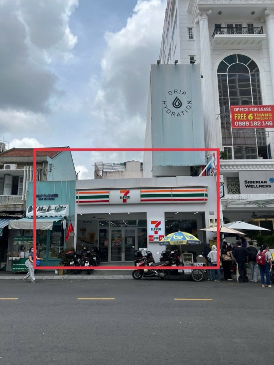 b  n nh ? m  ?t ti ? n  ? ?? ? ng nguy ??n kh   c nhu p c   giang q1  11mx30m  cn 290m2 gi   185 t ??   ti ??n x  y m ??i