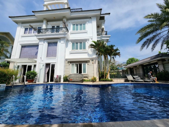 ban biet thu goc 2mt duong nguyen duy trinh q 9 dt 21 x 22m 3 tang gia ban 38 ty