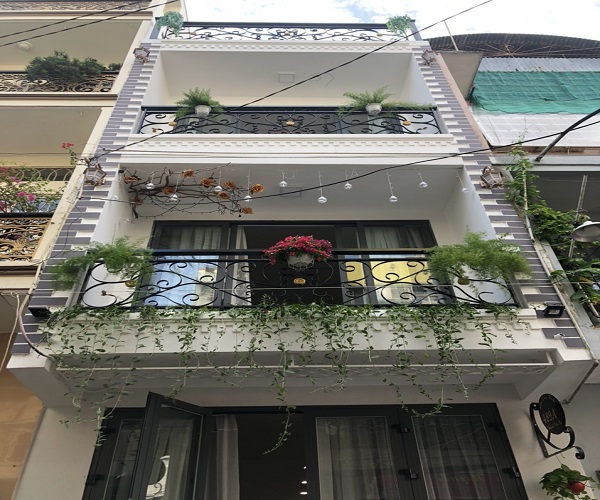 ban nha hem xe hoi 8m duong huynh van banh p13 quan phu nhuan 3 6x12m 3 lau 12 2 ty