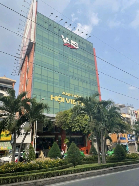 ban toa nha van phong phan xich long p  cau kieu quan phu nhuan