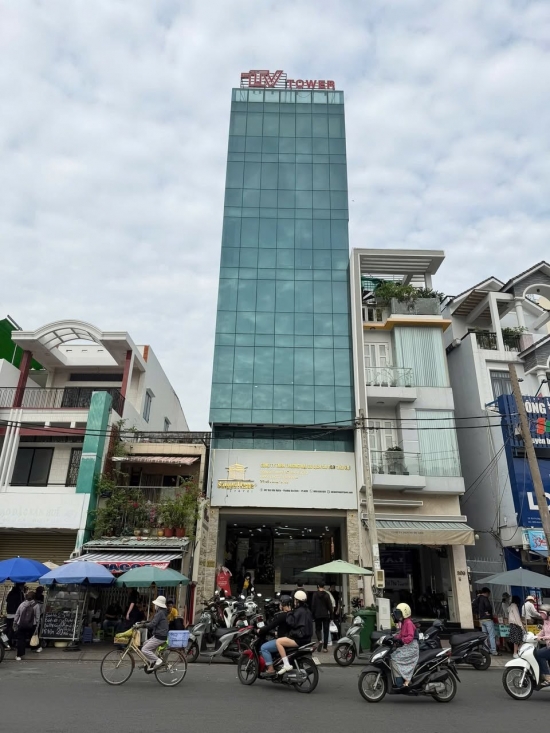 ban toa nha mat tien bui huu nghia phuong gia dinh quan binh thanh