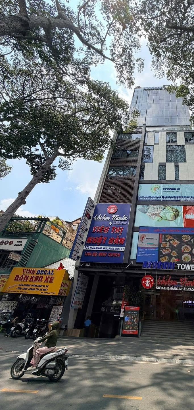 ban toa nha mat tien tran quang khai phuong tan dinh quan 1