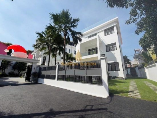 ban biet thu mat tien duong so 57 p  ?thao dien quan 2