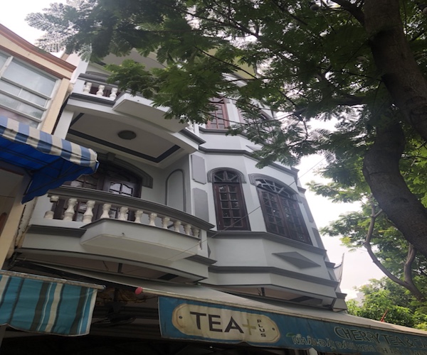 ban nha mat tien duong hoang sa  p 11 q3 4m x 13 m 1t 2l gia 18 ty 