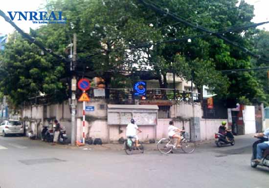 ban biet thu quan phu nhuan can goc 2 mat tien dang van ngu va hoang dieu dien tich 25x24 gia 42 ty