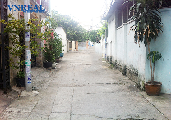 ban dat quan binh thanh duong hoang hoa tham da co nha nat  76x20m