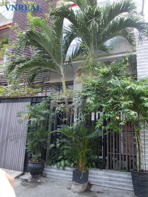 ban nha quan 1 duong tran dinh xu dt 9 4x19m