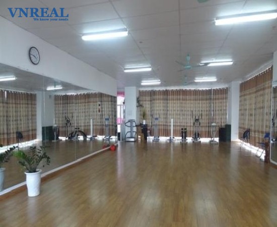 ban nha mat tien duong so 20 phuong 5 quan go vap 8x30 