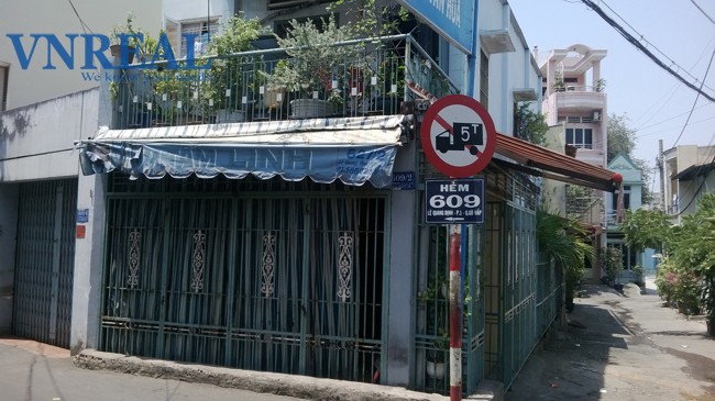 ban nha hem xe hoi le quang dinh phuong 1 quan go vap 41x13