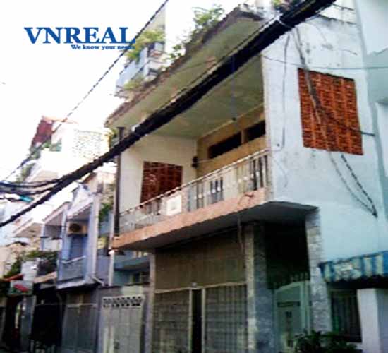 ban nha hem xe hoi huynh van banh quan phu nhuan dt 63x15m