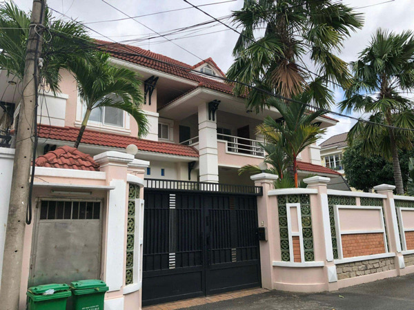 ban biet thu khu compound abc quan 2  dt 475m2 gia ban 95 ty