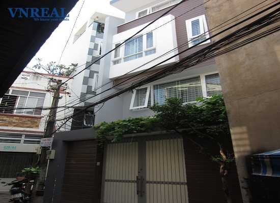 ban nha quan tan binh phuong 9 hem xe hoi duong hoang van thu dien tich   47 x 16 m  nh 56m 