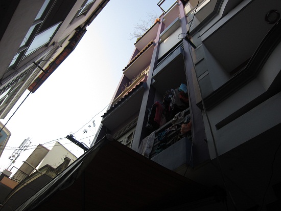 ban nha quan tan binh phuong 14 hem rong duong dong den dien tich   34 x 10 m