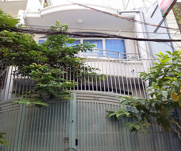 ban nha trong hem duong truong sa p13 phu nhuan  4x28m 2 lau duc 12pn huong dong nam gia 9 2 ty