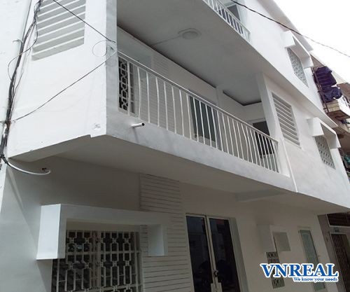 ban nha trong hem duong huynh van banh p17 pn  4x7m tret 2 lau st nha moi gia 3 7 ty