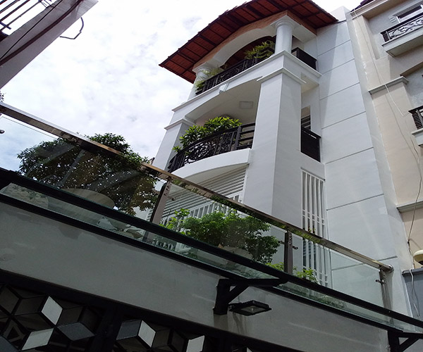 ban nha hem xe hoi duong le van sy p10 phu nhuan  4x18 3m 2 lau 13 5 ty nha dep