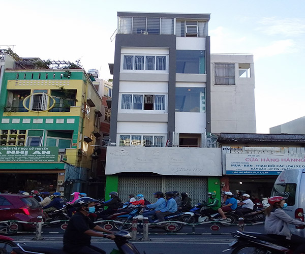 ban nha mat tien duong phan dang luu p3 phu nhuan  5 3x8 4m 4 lau moi nha dep gia 15 4 ty  tl 