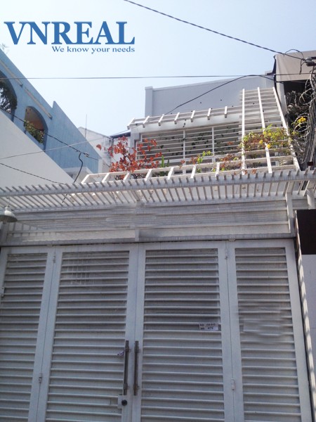 ban nha quan phu nhuan hem xe hoi ho van hue  dt 4x33m