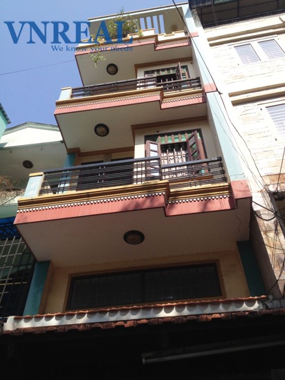 ban nha quan phu nhuan  hem thich quang duc  dt 4x165 m 