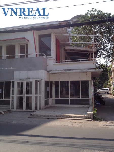 ban nha quan phu nhuan  mat tien nguyen trong tuyen  dt 9x167m