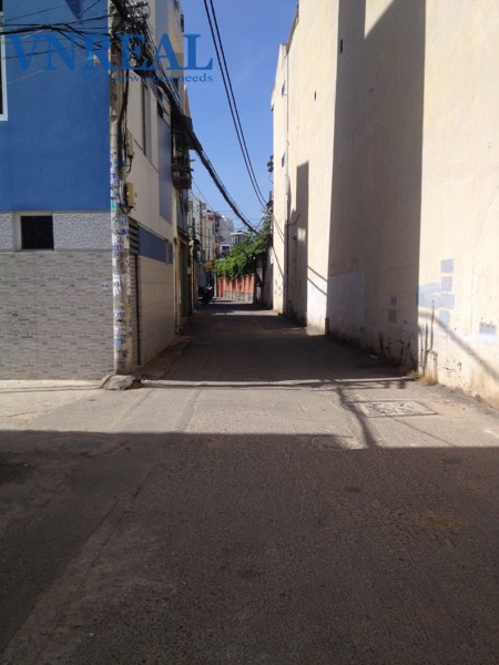 ban nha quan phu nhuan  hem thich quang duc  dt 4x14m