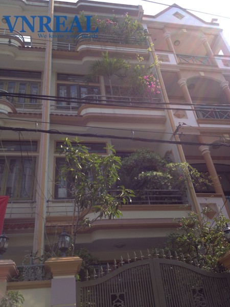 ban nha quan phu nhuan nha hem xe hoi nguyen kiem  dt 42x165m