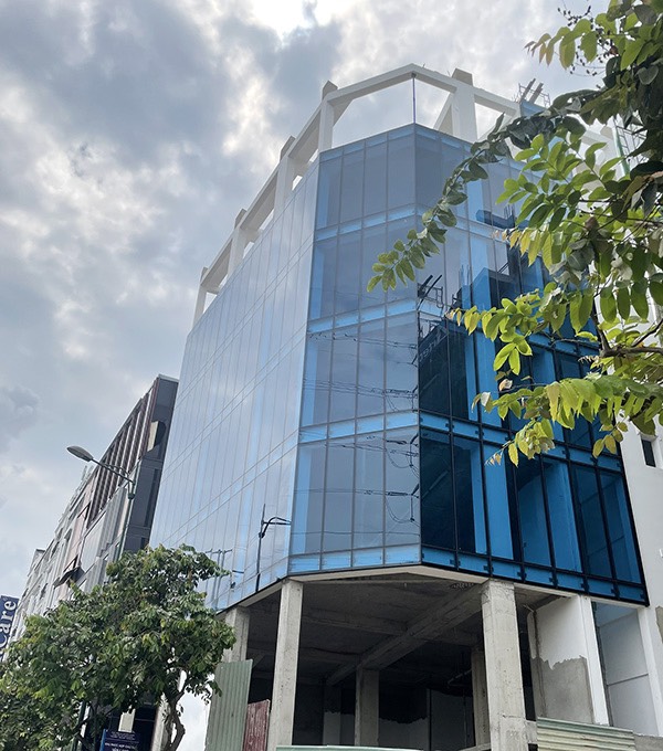 ban toa nha mat tien duong pham van dong dt 12 x 14m 1 ham 7 lau gia ban 45 ty